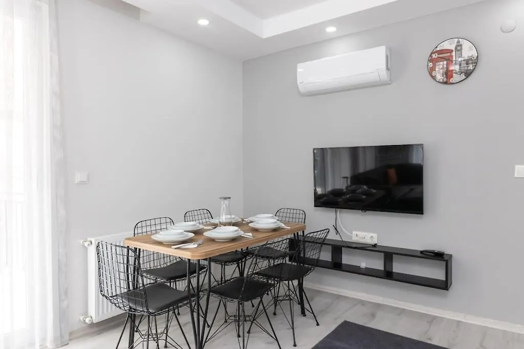 7-Sehir Merkezinde 4 Yatak Odali Dubleks Daire Antalya Apartamento