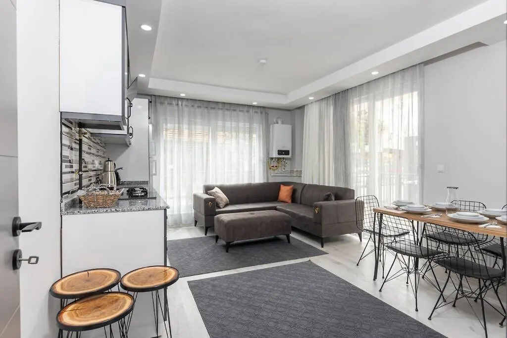 Apartamento 7-Sehir Merkezinde 4 Yatak Odali Dubleks Daire Antalya Turquía