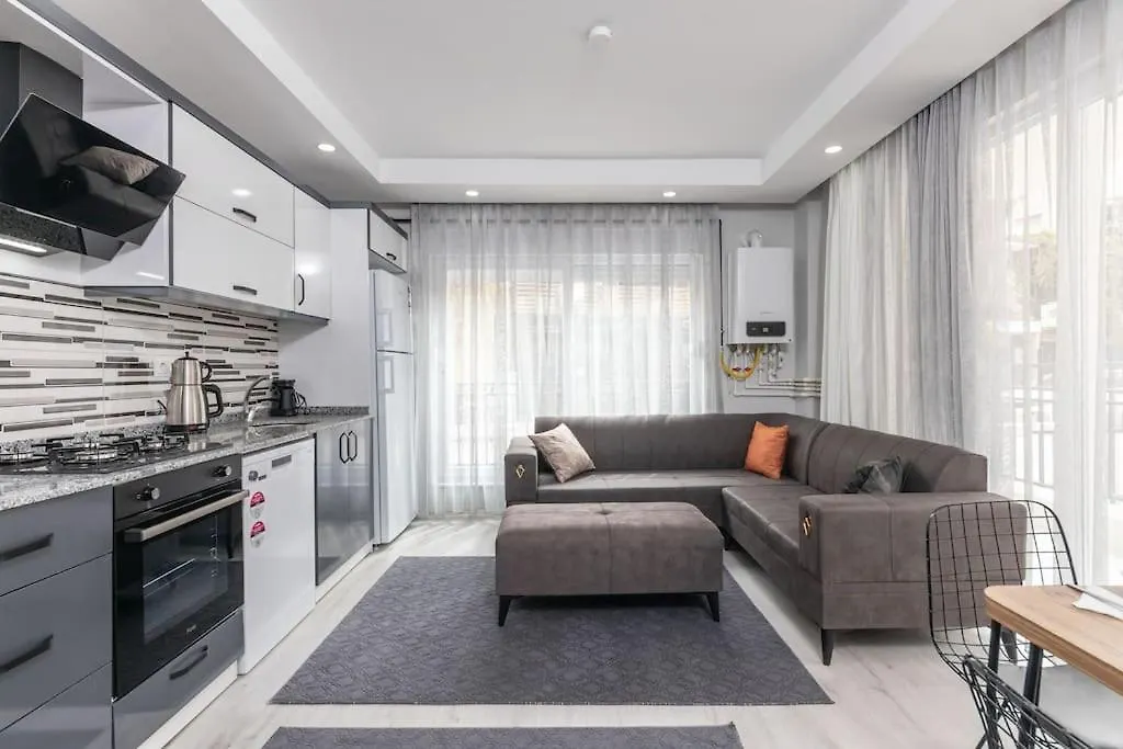 7-Sehir Merkezinde 4 Yatak Odali Dubleks Daire Antalya Apartamento